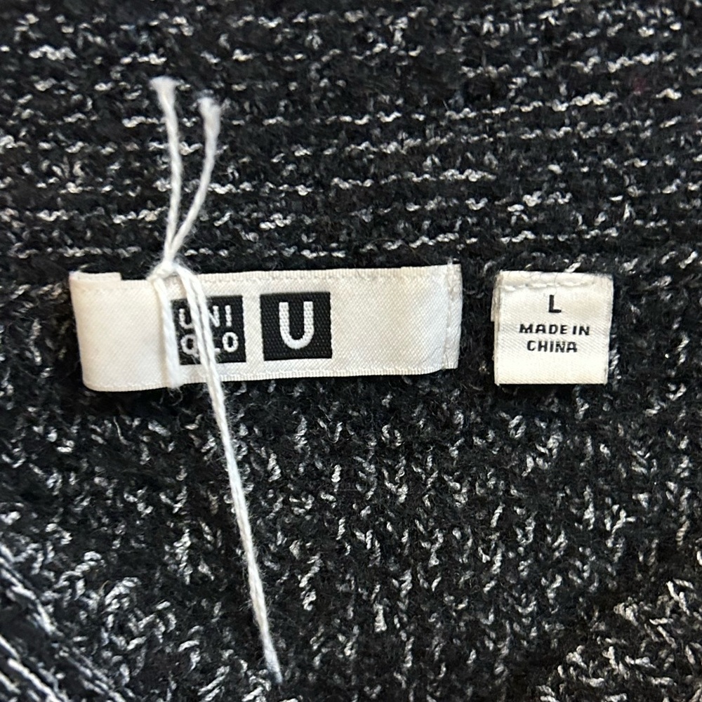 Uniqlo Black Midi Skirt - Picture 2 of 3